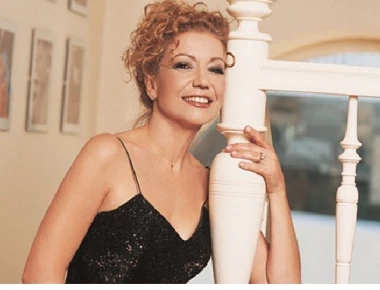 Η δικαστική διαμάχη της Πέμη Ζούνη με την Μπέσσυ Γιαννοπούλου - Δείτε τα όσα είπε η ηθοποιός (βίντεο)